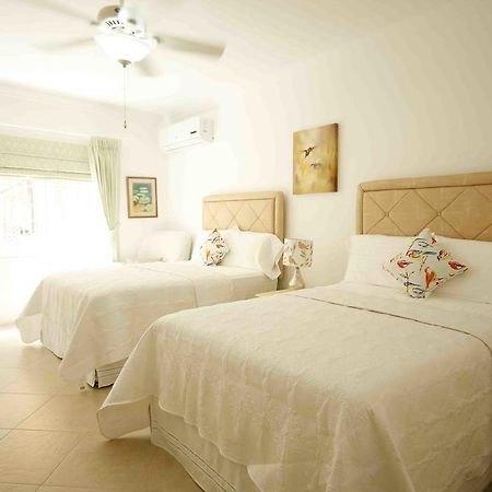 Cattleya Luxury Suites Kingston Exterior foto
